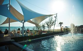 Crescent Beach Hotel Baku